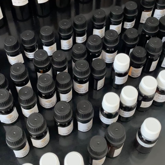 Set di 50 ingredienti per creare profumi